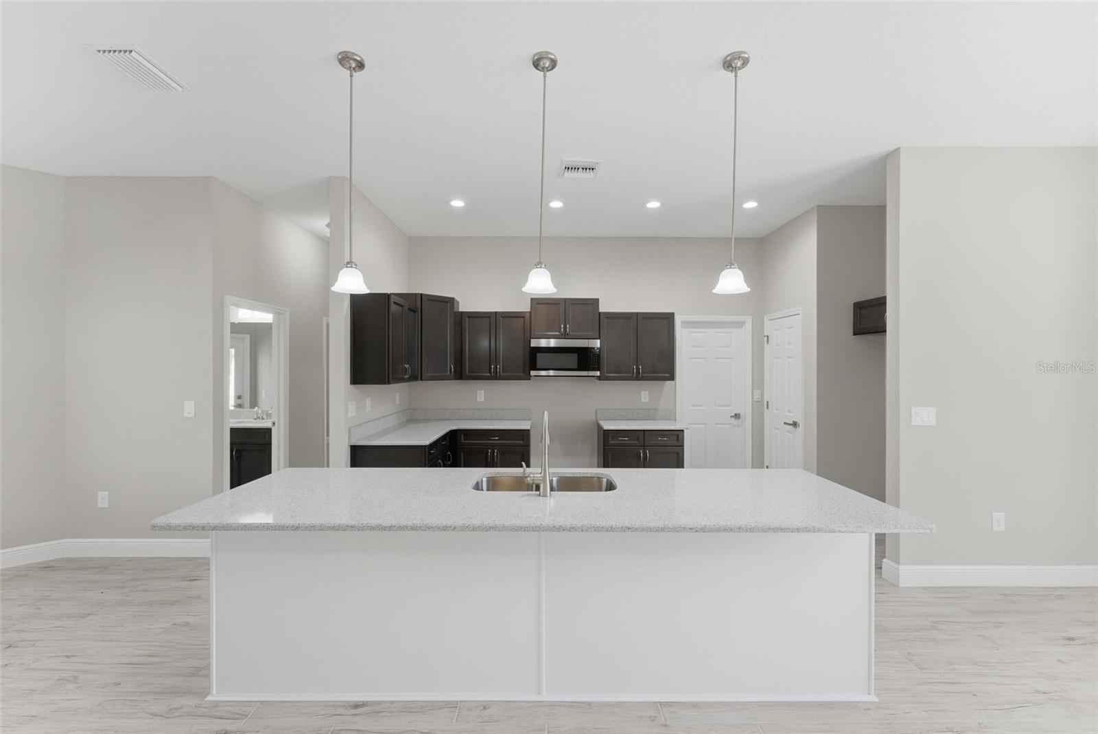 CITRUS SPGS UNIT 11 - Residential