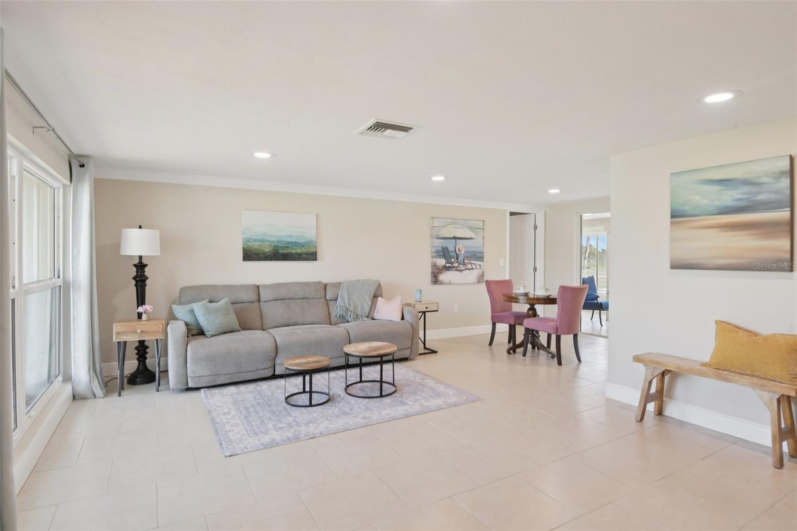 FLOR A MAR - Residential