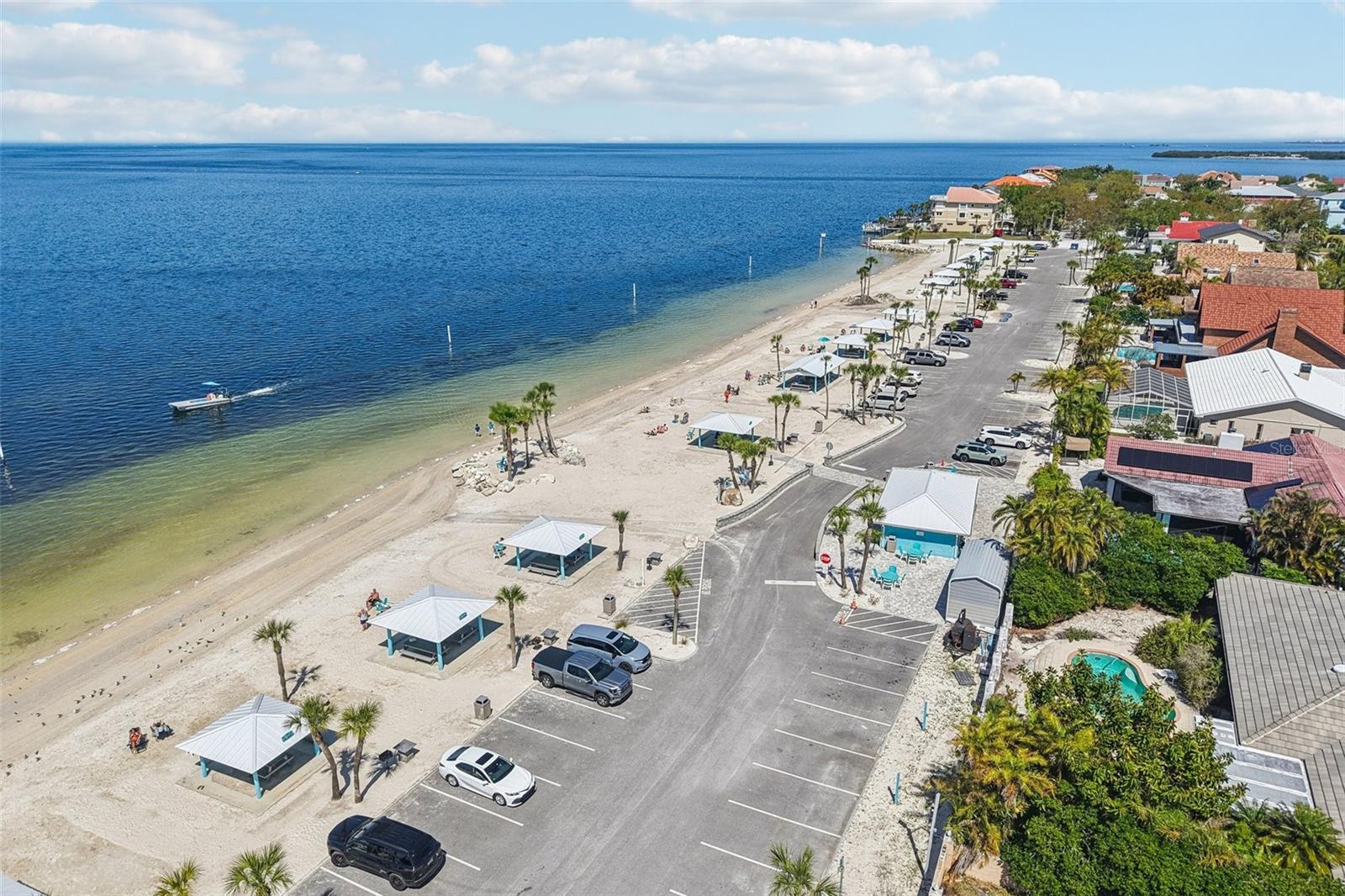 FLOR A MAR - Residential