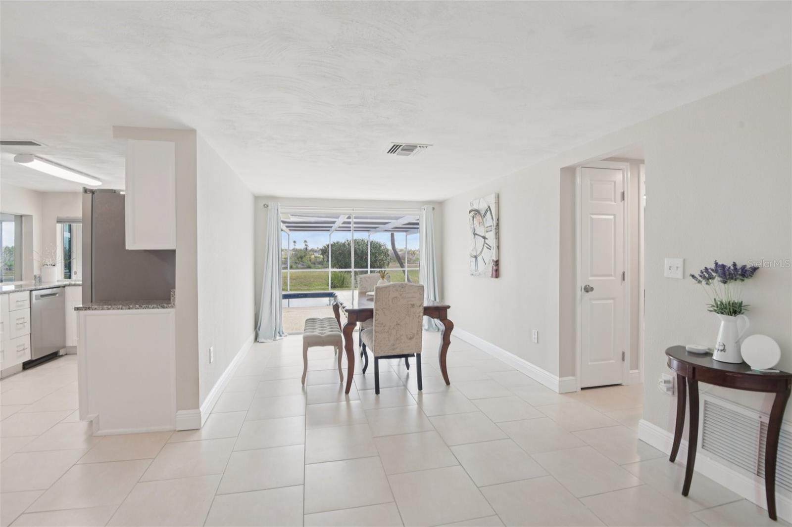 FLOR A MAR - Residential