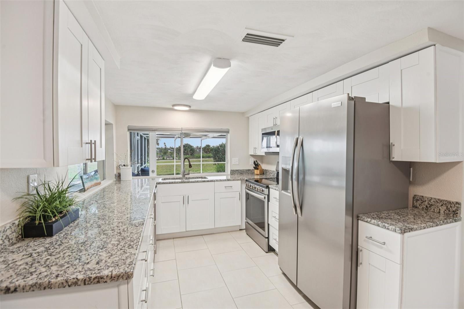 FLOR A MAR - Residential