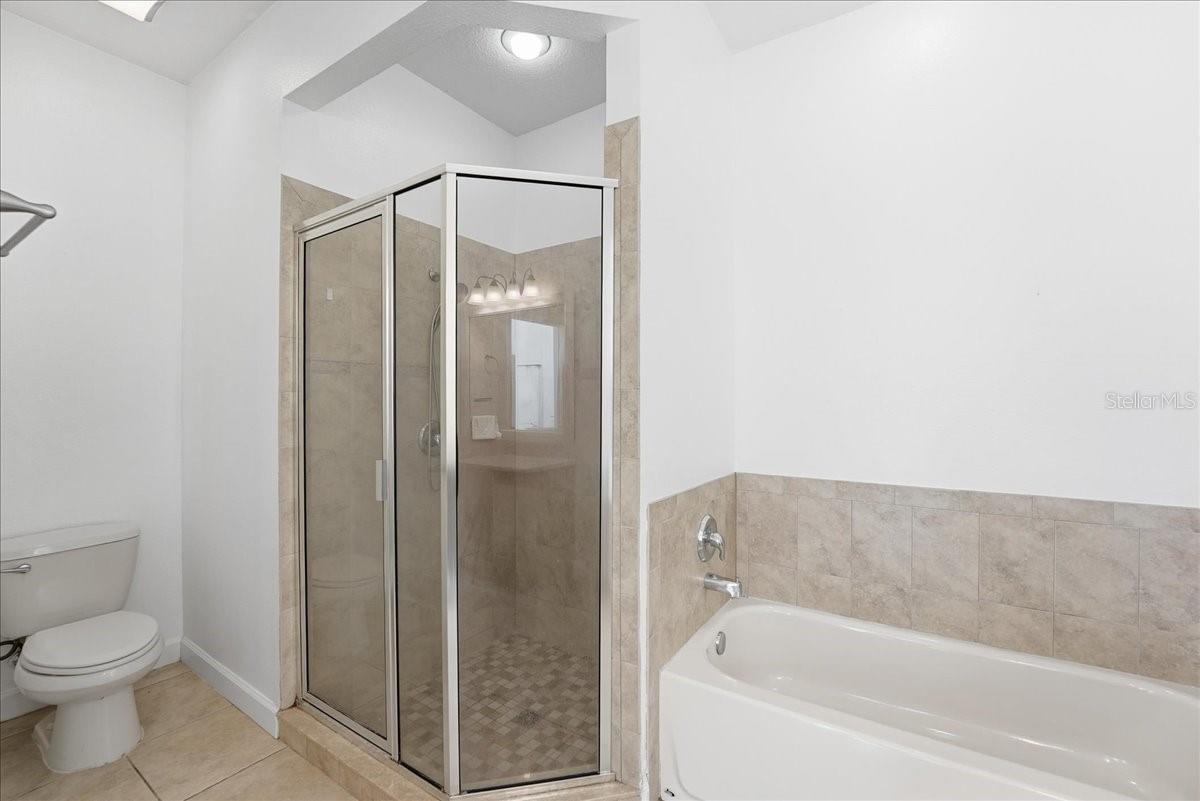 ACREAGE & UNREC - Residential Lease