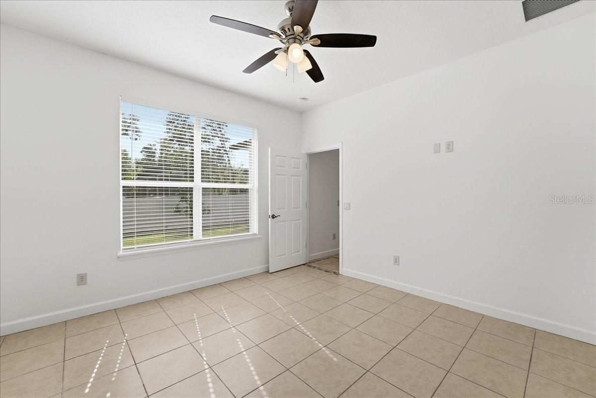 ACREAGE & UNREC - Residential Lease