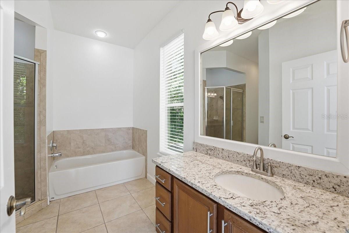 ACREAGE & UNREC - Residential Lease