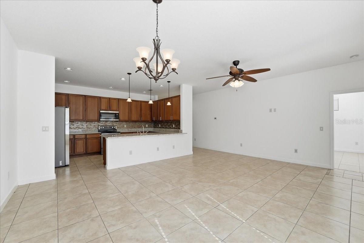 ACREAGE & UNREC - Residential Lease