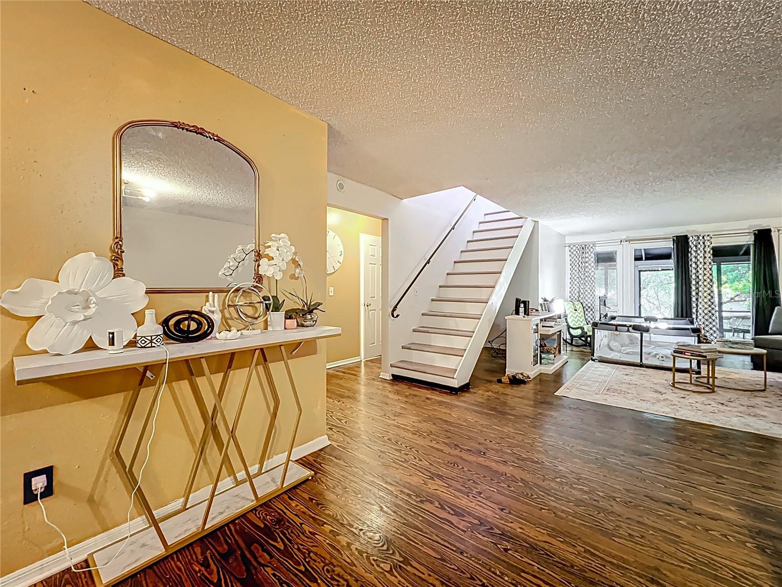 1115 CHEBON CT A