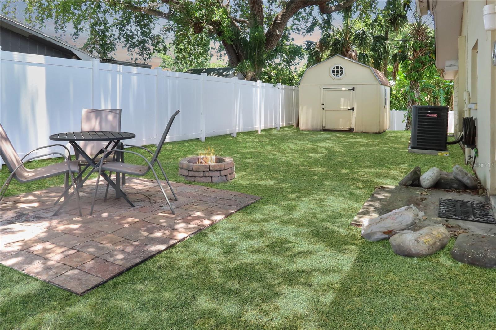 PINELLAS TERRACE - Residential