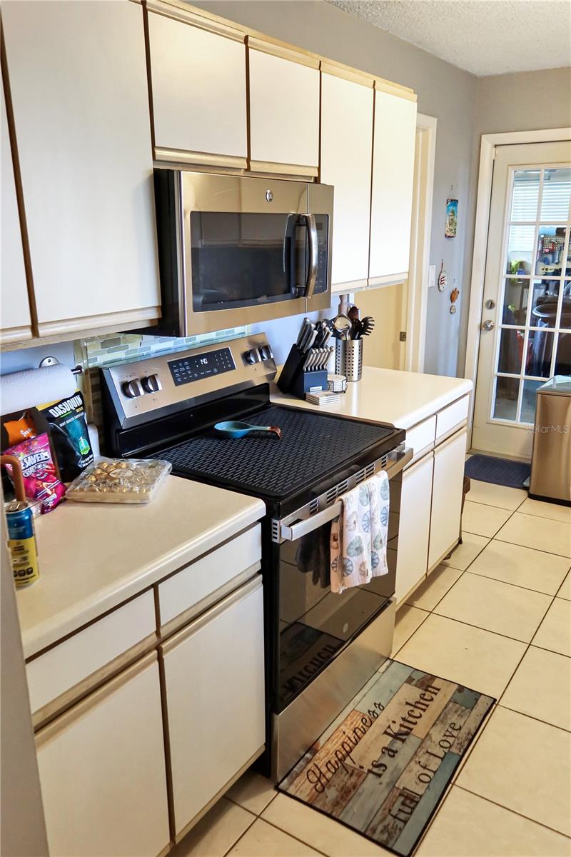 PINELLAS TERRACE - Residential
