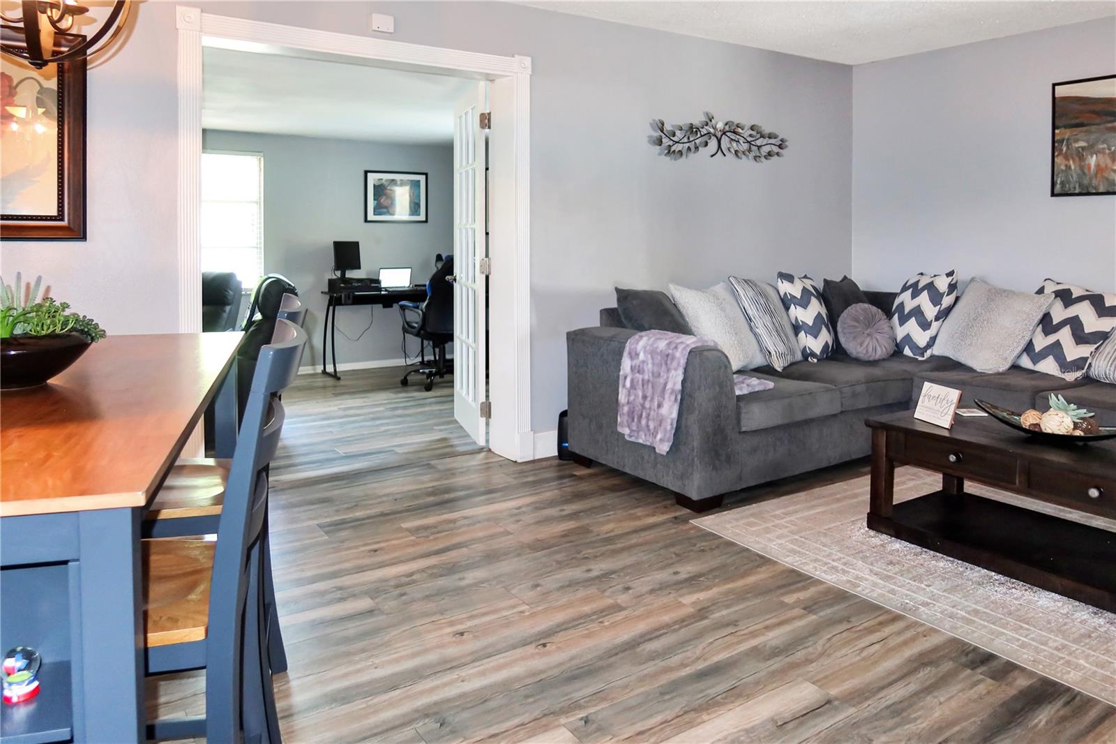 PINELLAS TERRACE - Residential
