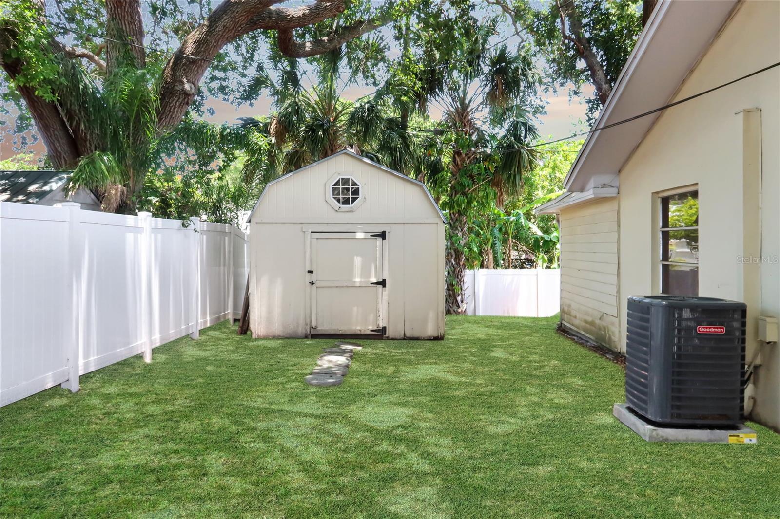 PINELLAS TERRACE - Residential