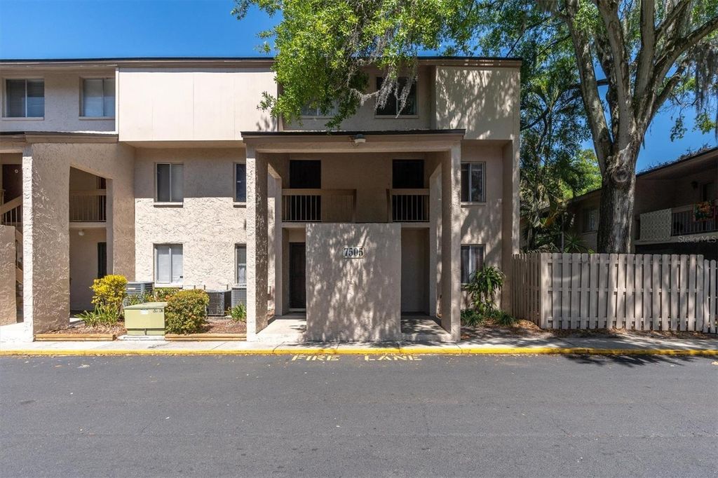 Photo of 7505 Pitch Pine Circle #122, Tampa, FL 33617 (MLS # TB8382483)