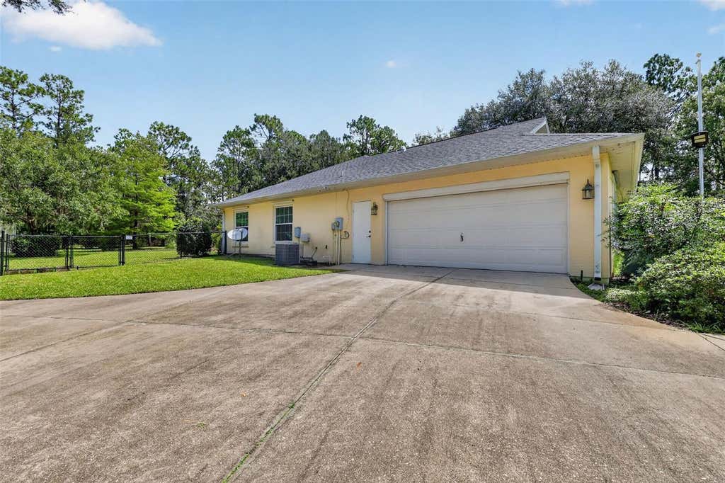 Photo of 21859 SW 82nd Street, Dunnellon, FL 34431 (MLS # OM729988)