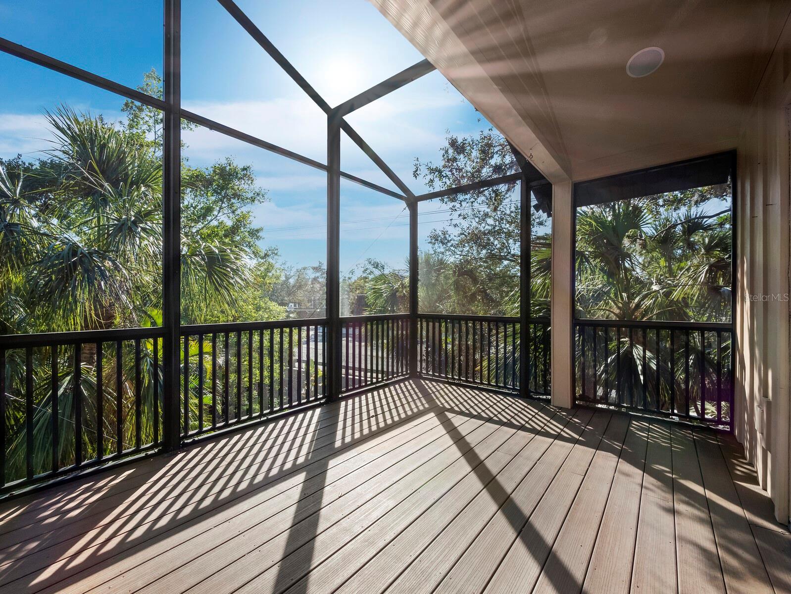 SOUTH GATE - Residential
