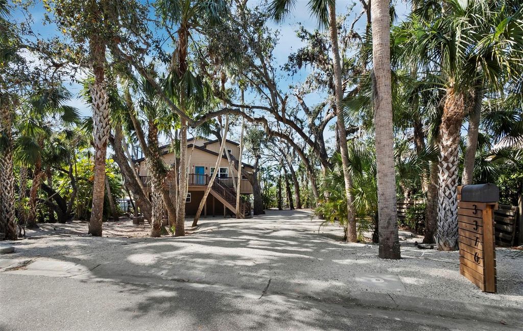 Photo of 3376 S Seclusion Drive, Sarasota, FL 34239 (MLS # A4666149)