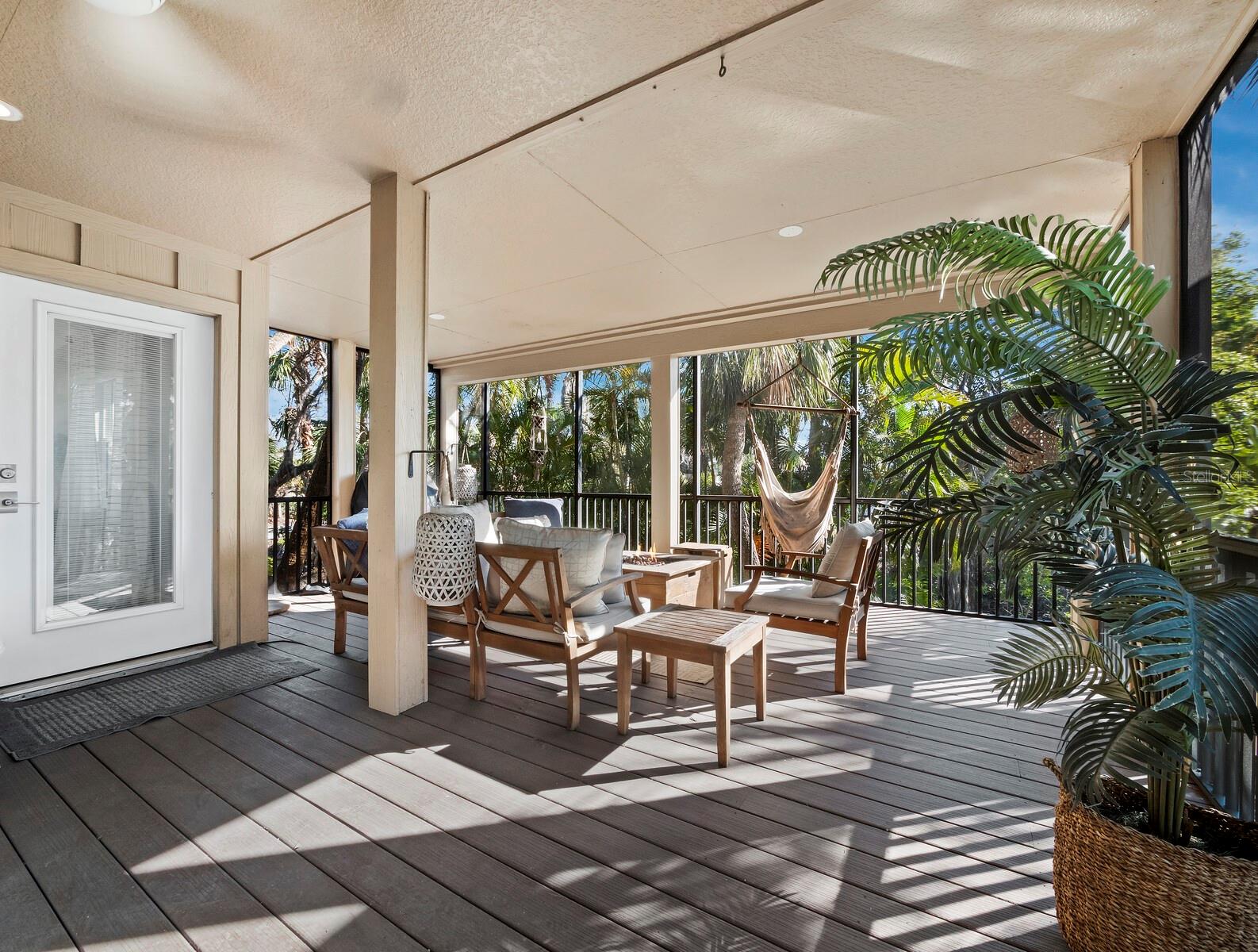 SOUTH GATE - Residential