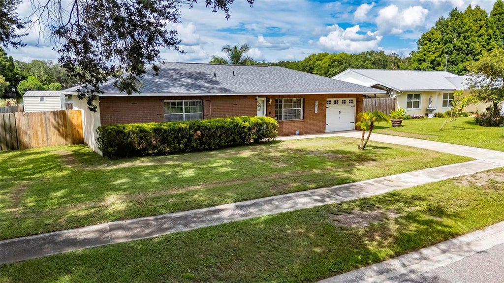 Photo of 4819 Presidential Street, Seffner, FL 33584 (MLS # TB8423383)