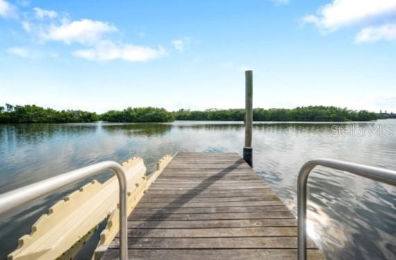 TOWNHOMES OF SEMINOLE ISLE - Residential