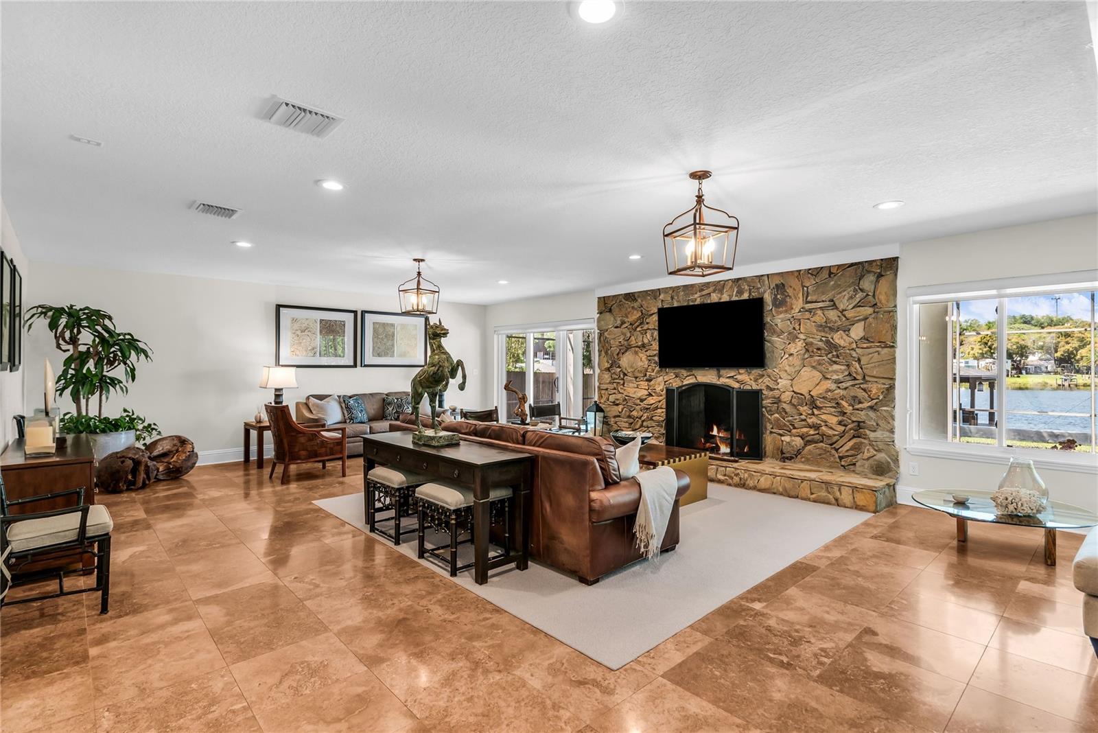 LIVINGSTON - Residential