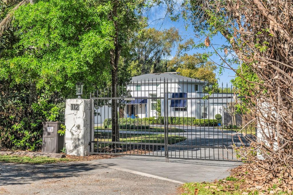 Photo of 112 Laken Lane, Orlando, FL 32804 (MLS # O6392122)