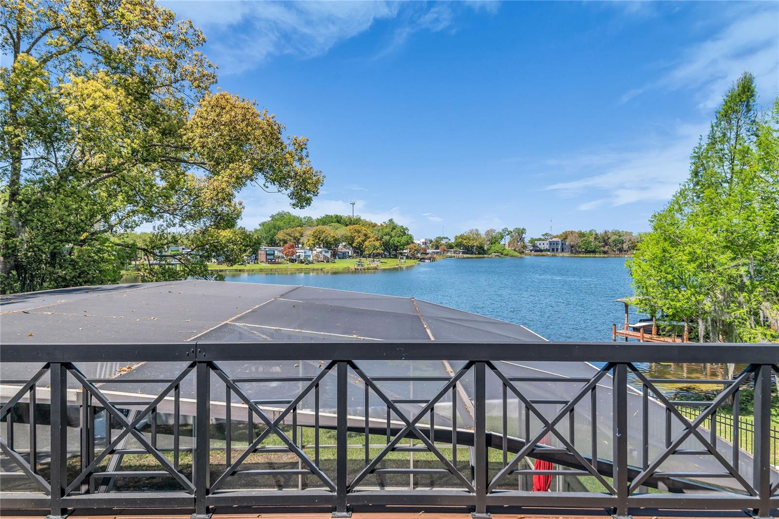 LIVINGSTON - Residential