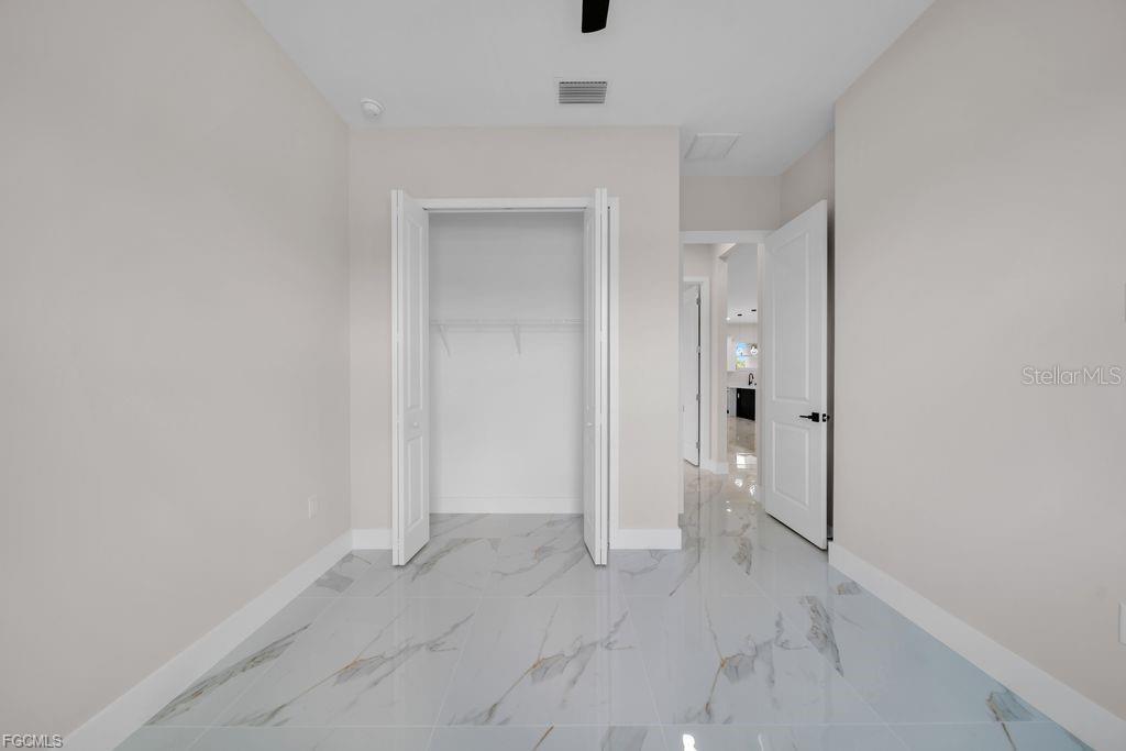 LEHIGH ESTATES - Residential Income