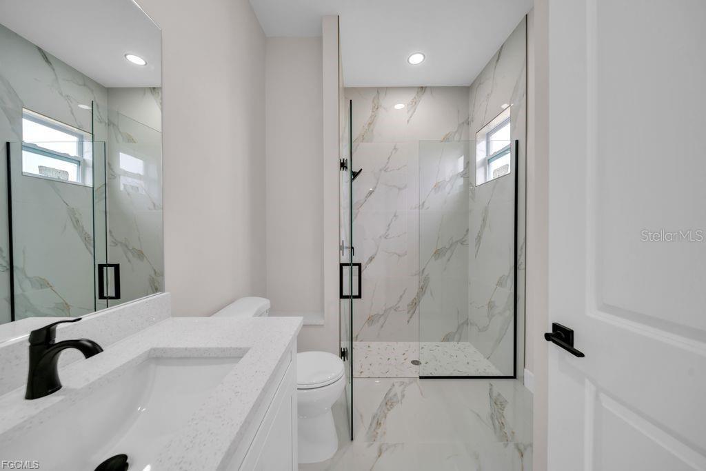 LEHIGH ESTATES - Residential Income