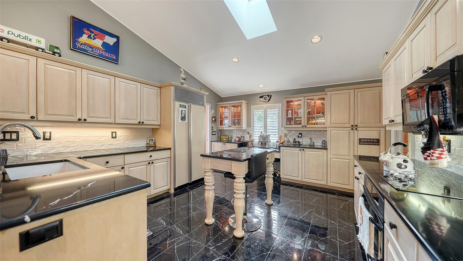 BENT TREE VILLAGE - Residential