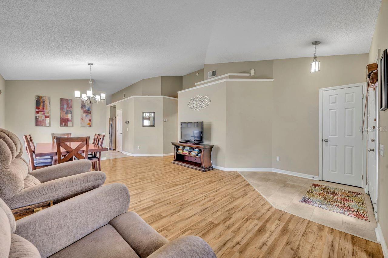 HIGHLANDS OF LAKE MARY - Residential