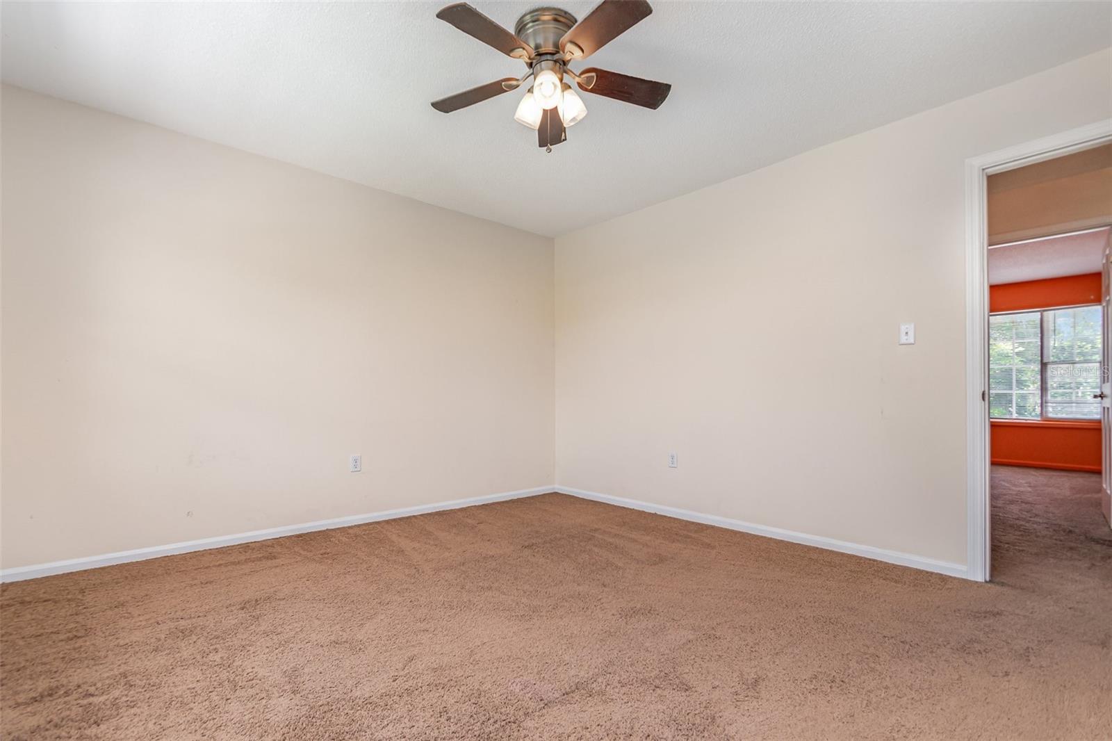 LEESBURG OAKHURST AT LEESBURG CONDO - Residential