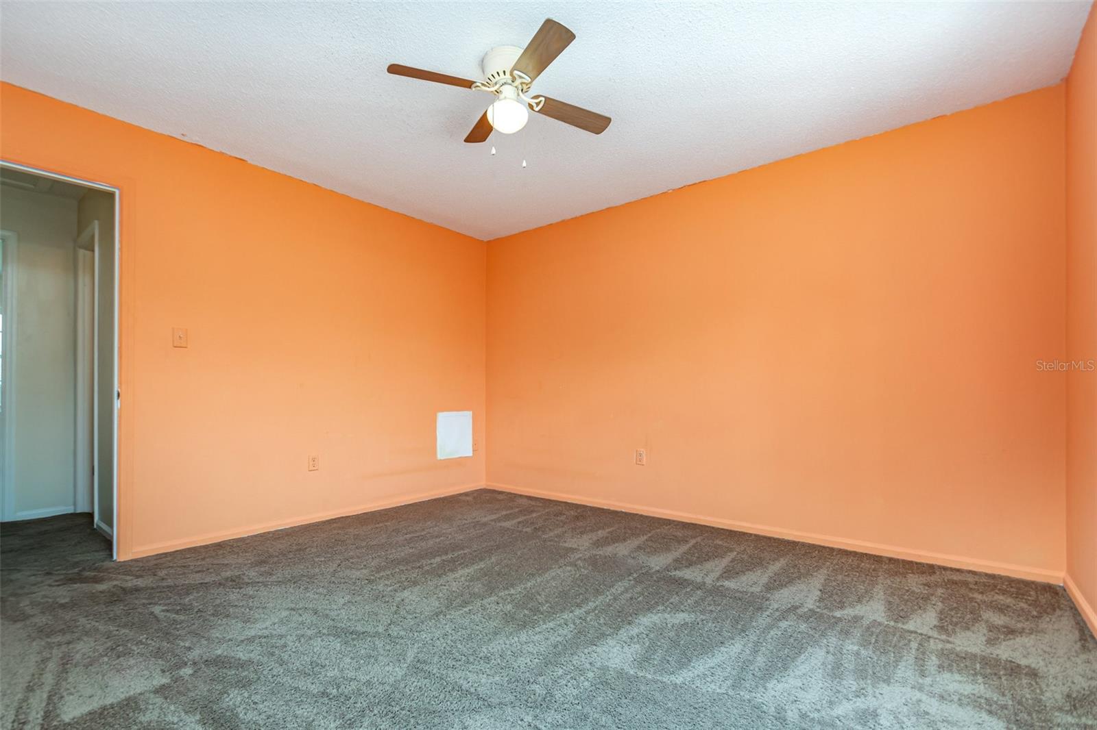 LEESBURG OAKHURST AT LEESBURG CONDO - Residential
