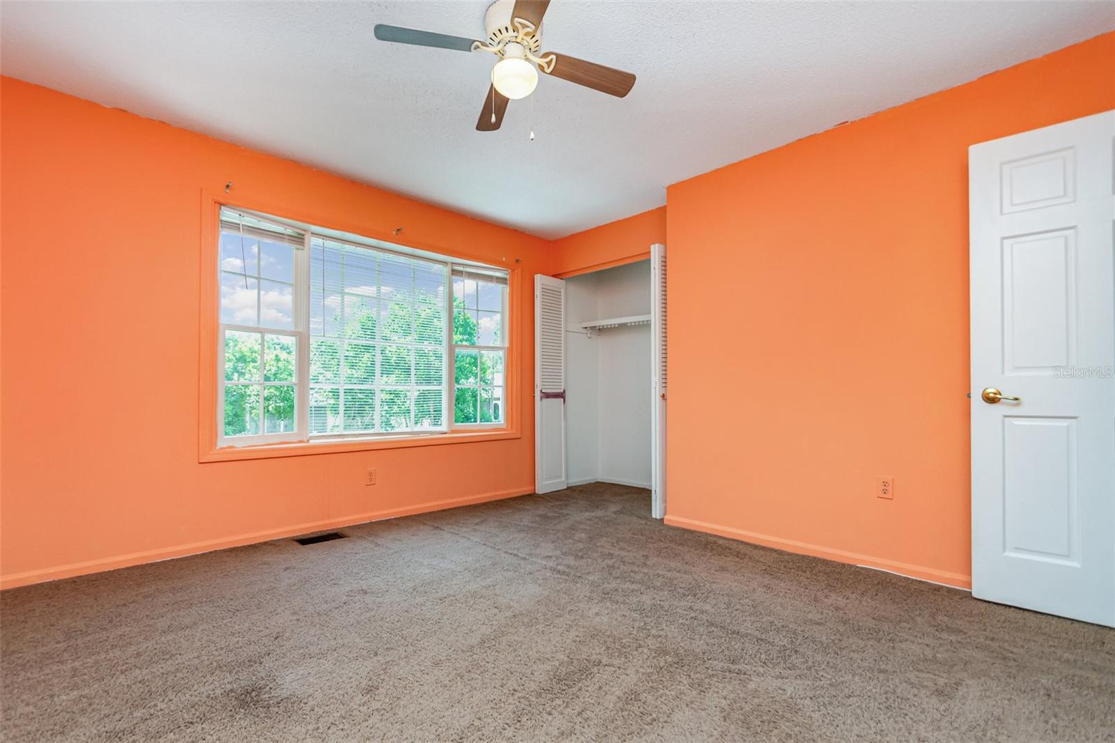 LEESBURG OAKHURST AT LEESBURG CONDO - Residential