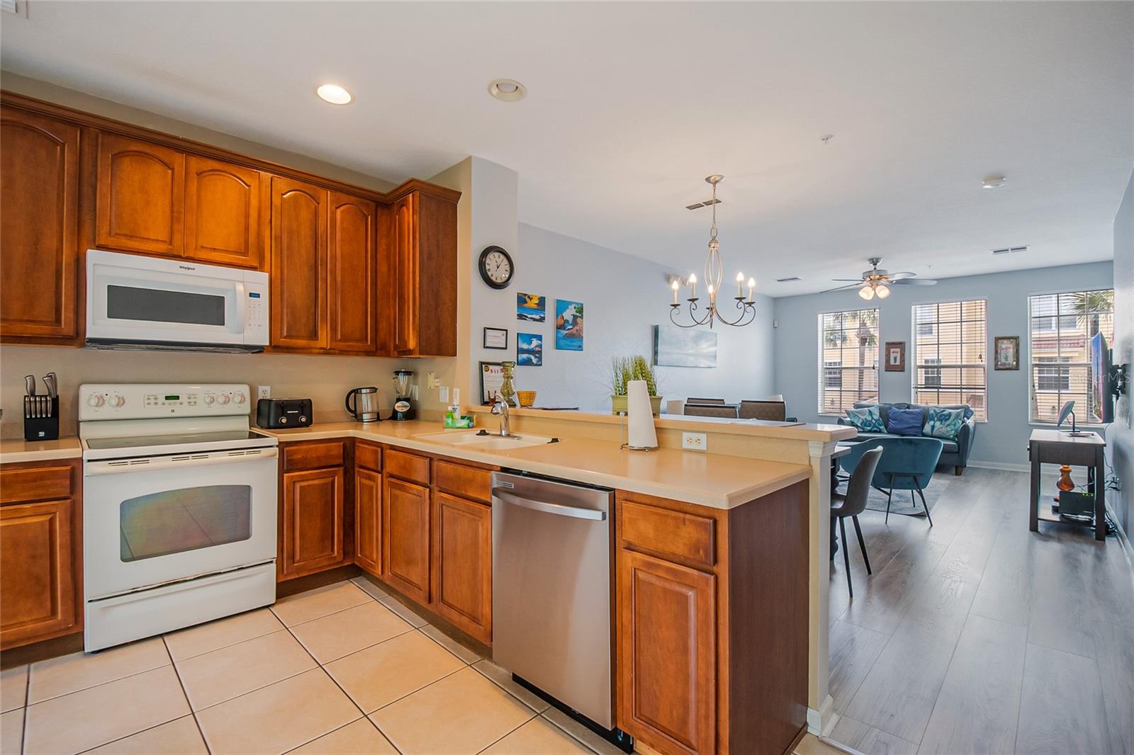 BAYSHORE/VISTA CAY PH 06 - Residential