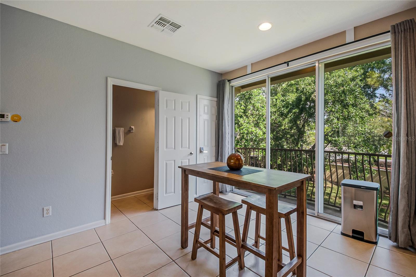 BAYSHORE/VISTA CAY PH 06 - Residential