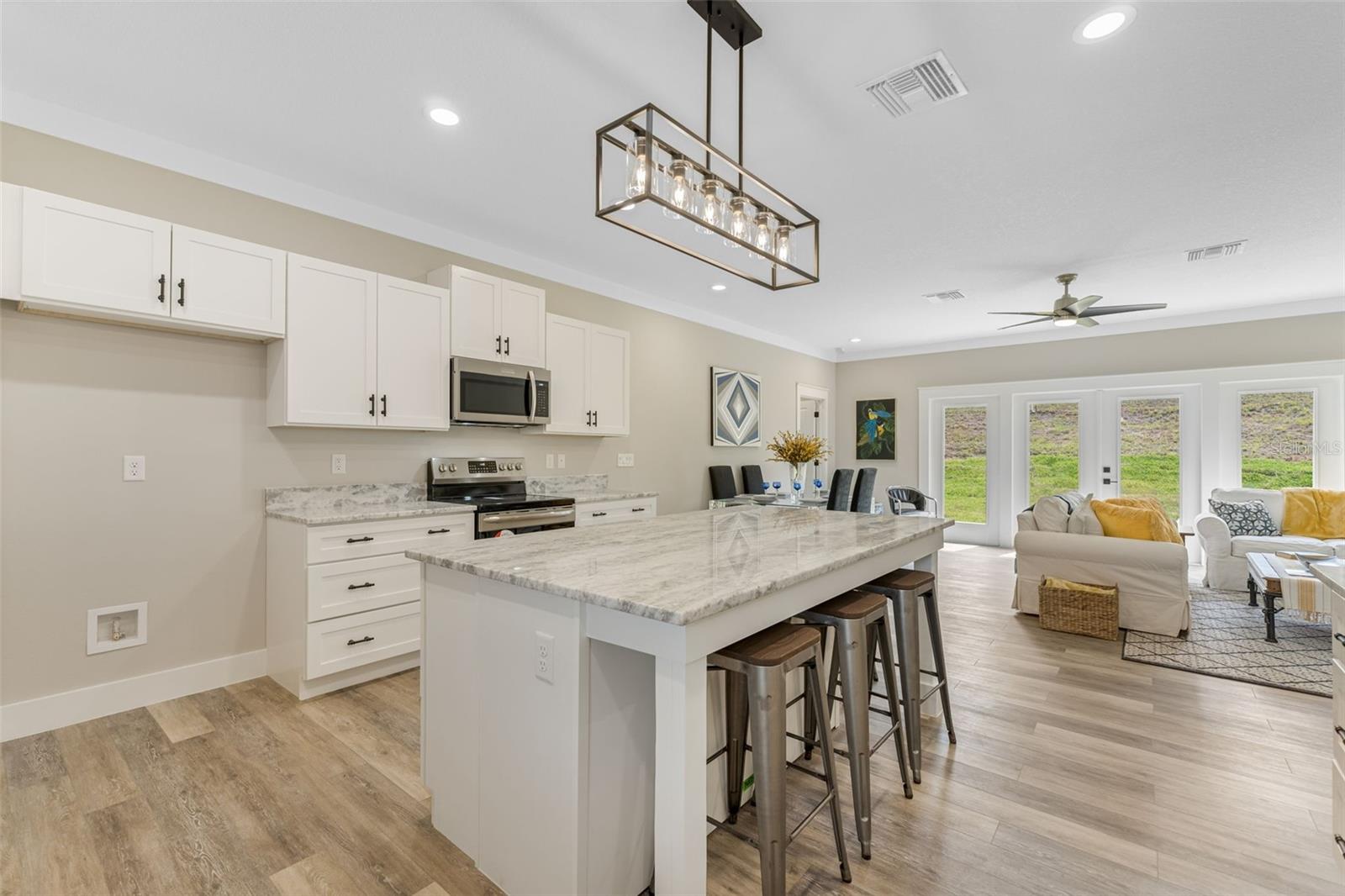 TWIN LAKES ESTATES - Residential