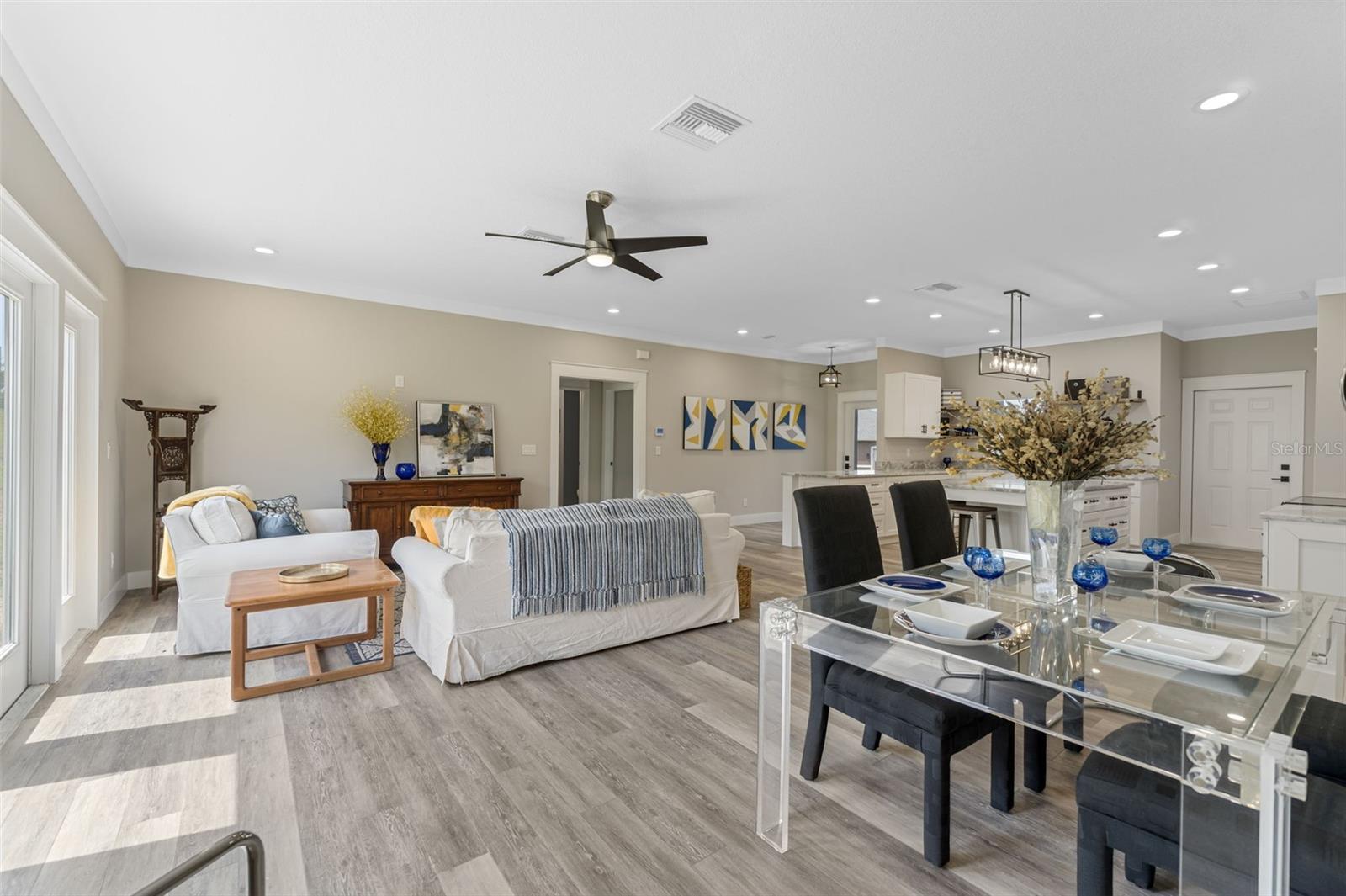 TWIN LAKES ESTATES - Residential