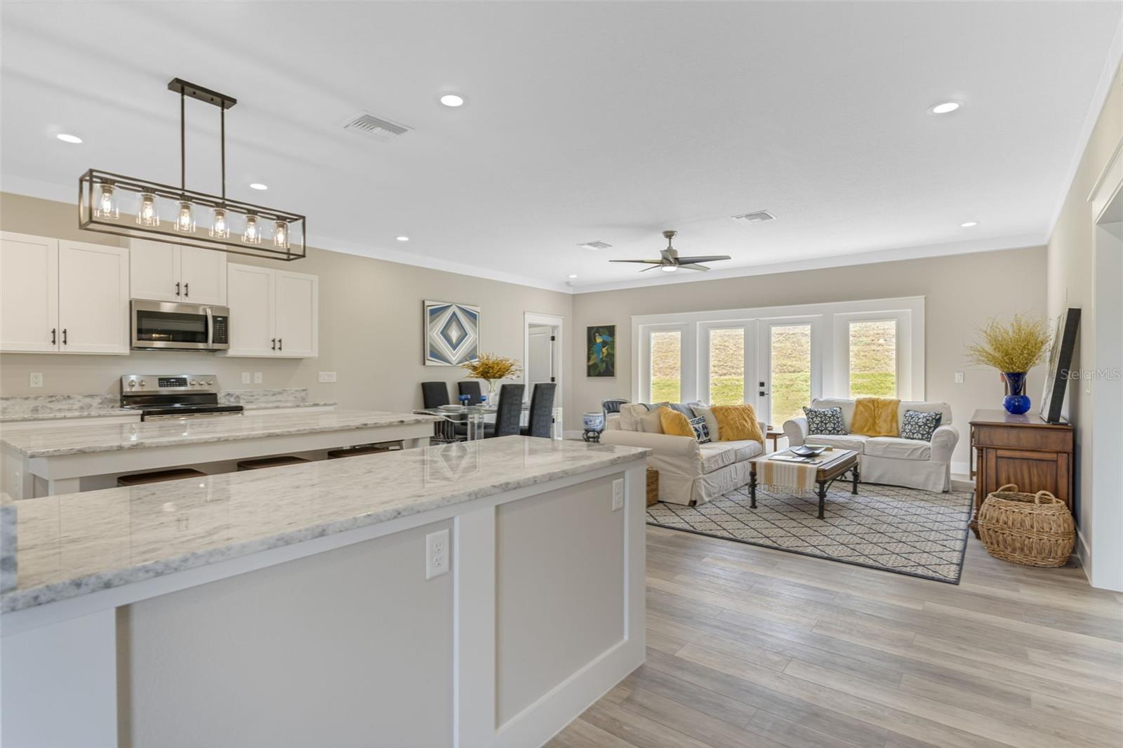 TWIN LAKES ESTATES - Residential
