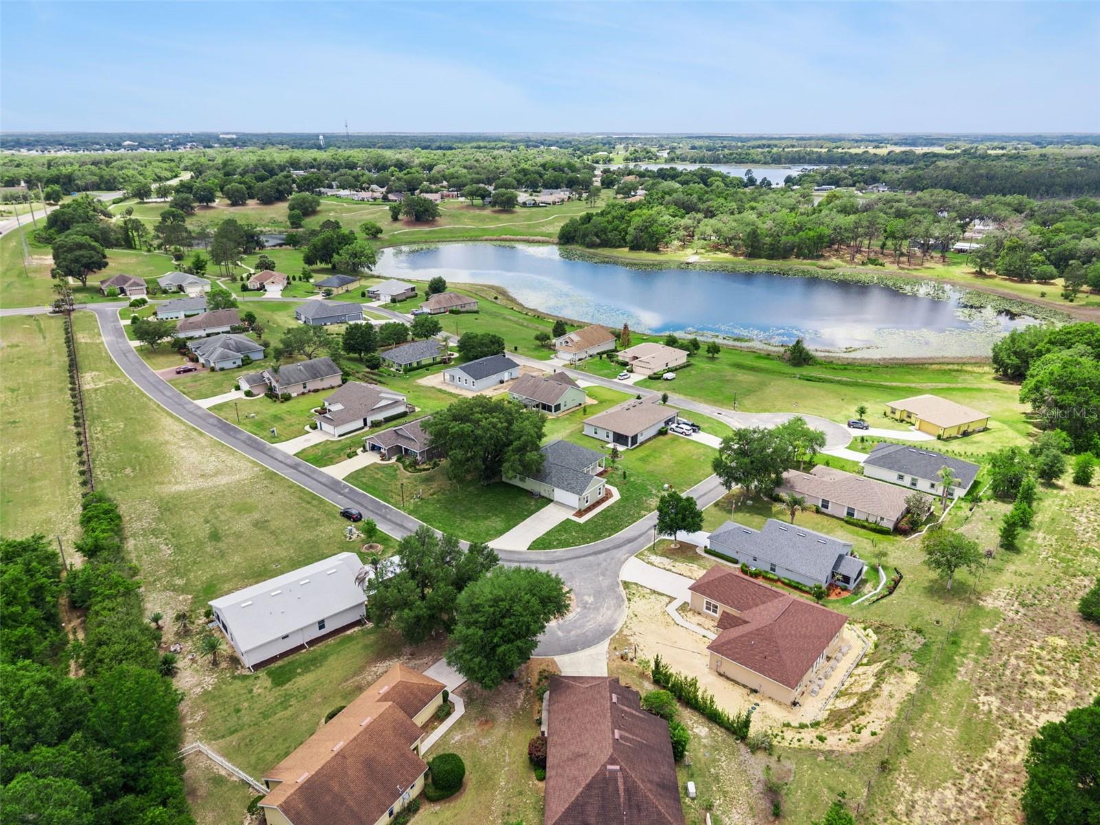 TWIN LAKES ESTATES - Residential