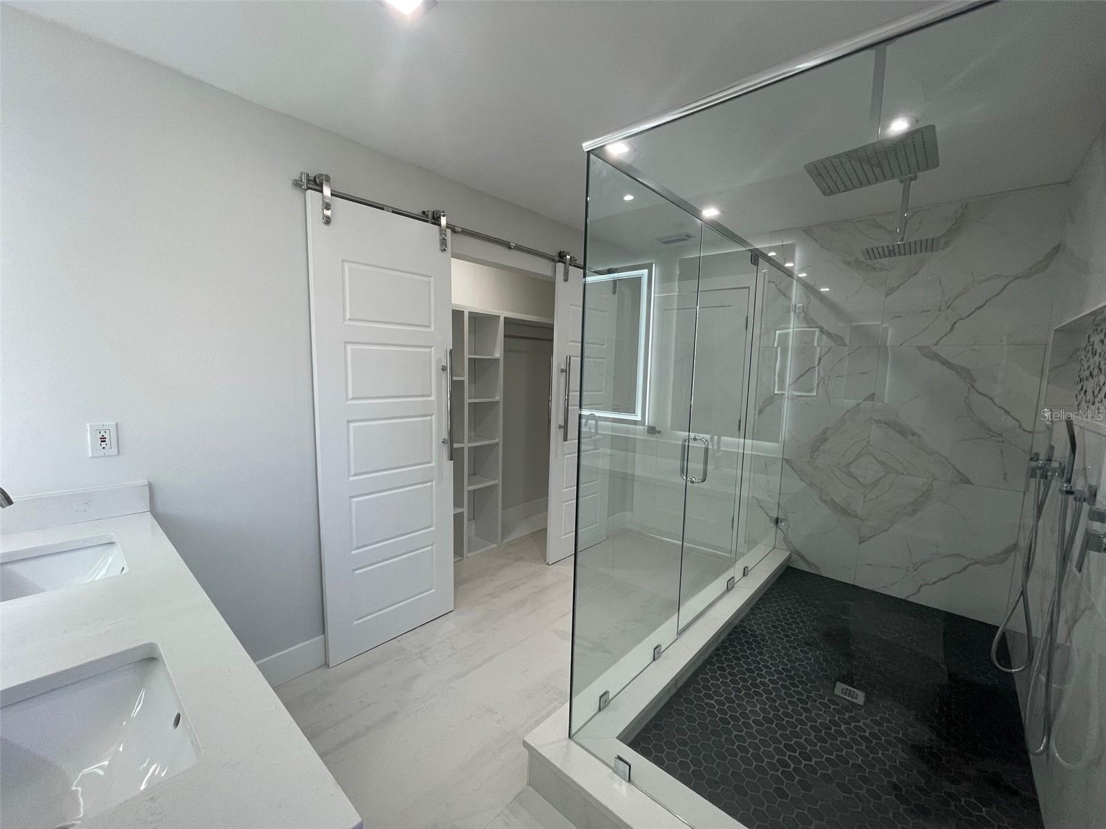 FRST LAKES COUNTRY CLUB ESTATES - Residential Lease