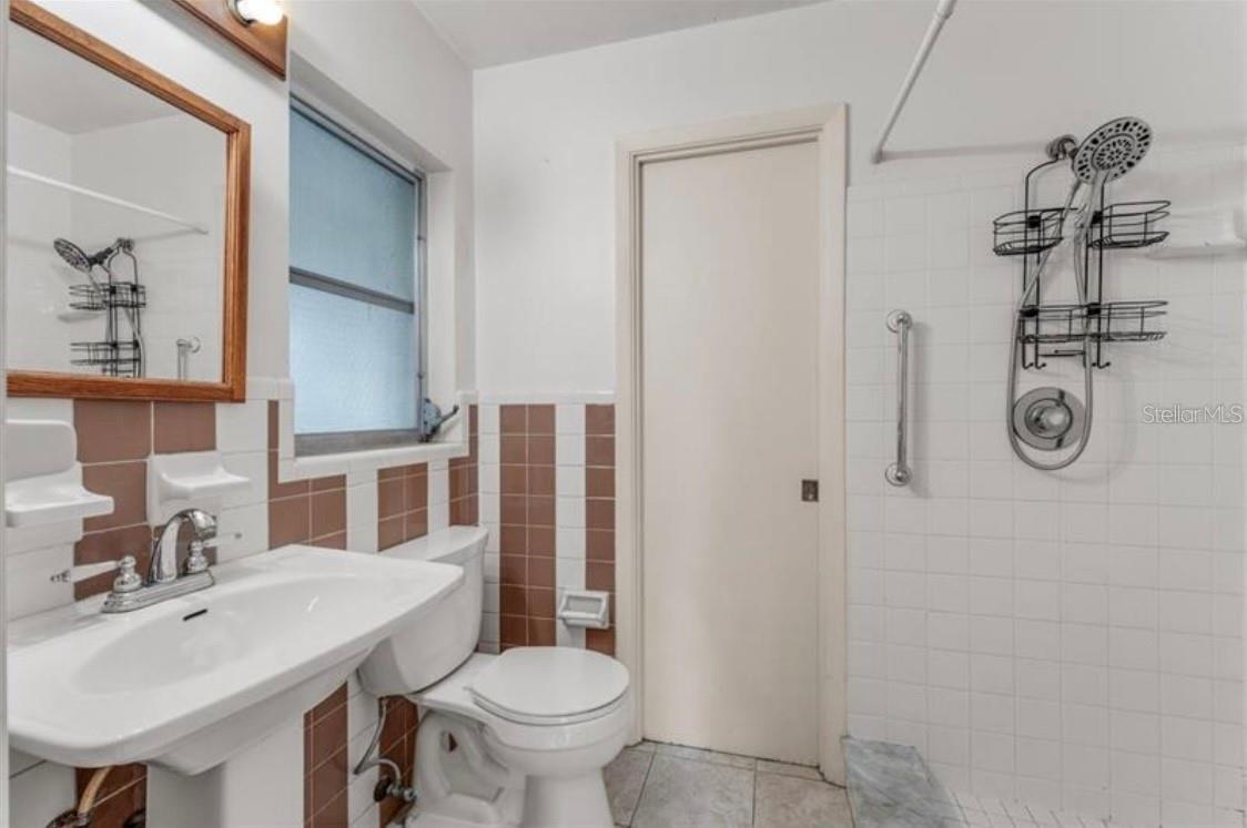 HIGHLAND ESTATES - Residential