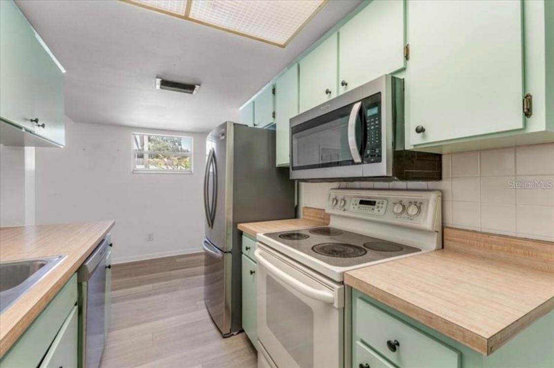 HIGHLAND ESTATES - Residential