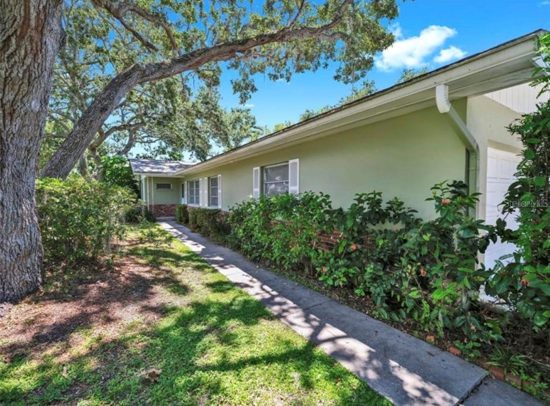 HIGHLAND ESTATES - Residential