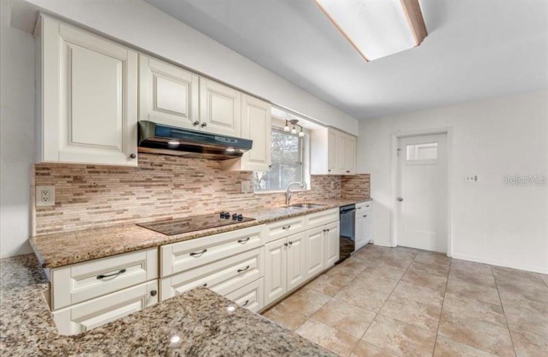 HIGHLAND ESTATES - Residential