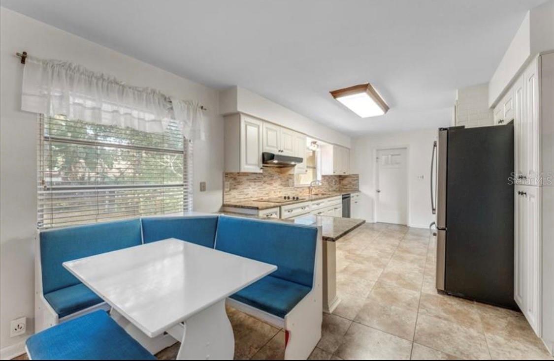 HIGHLAND ESTATES - Residential