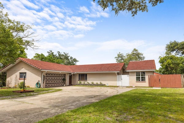 8243 PAMLICO ST, ORLANDO, FL 32817 - Image e4bfcb119779ad32bbcaf1f2e8ebc1f6/4037628849