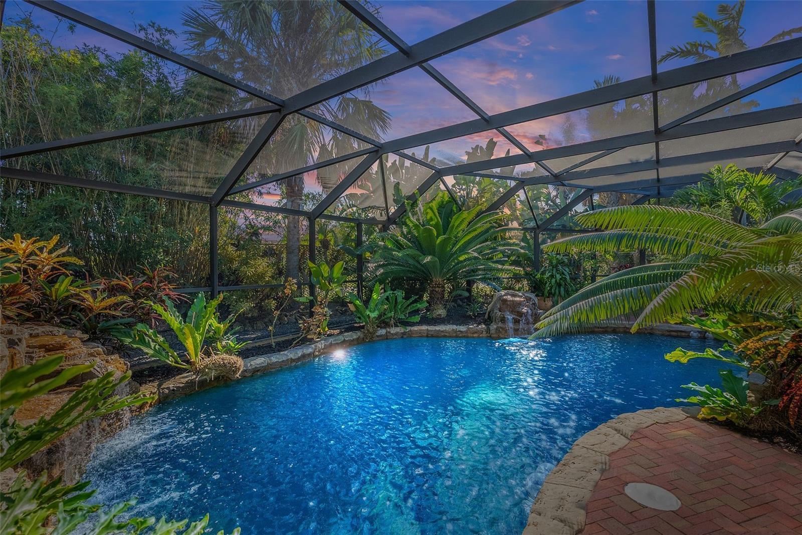 RIVERVIEW LANDINGS - Residential