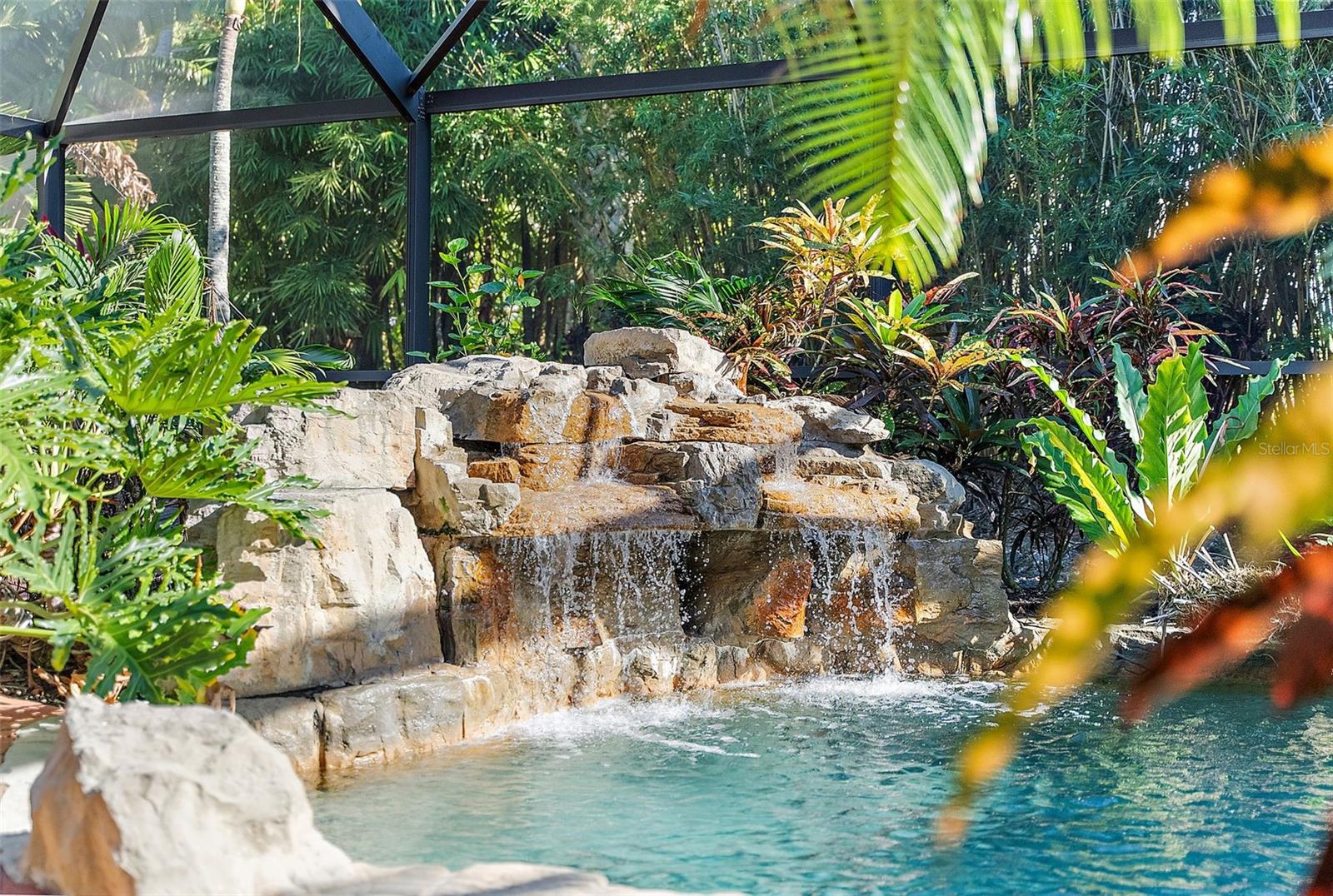 RIVERVIEW LANDINGS - Residential