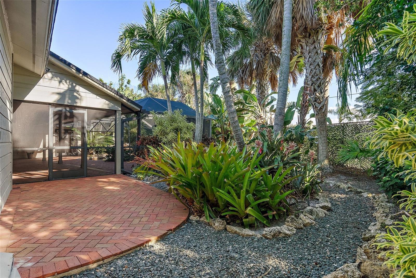 RIVERVIEW LANDINGS - Residential