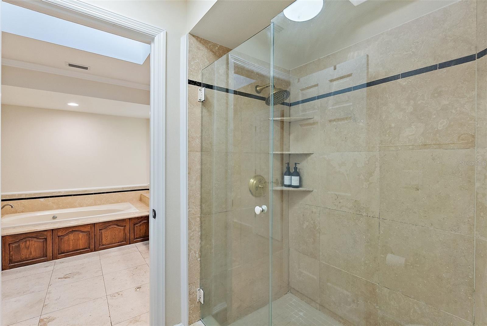 RIVERVIEW LANDINGS - Residential