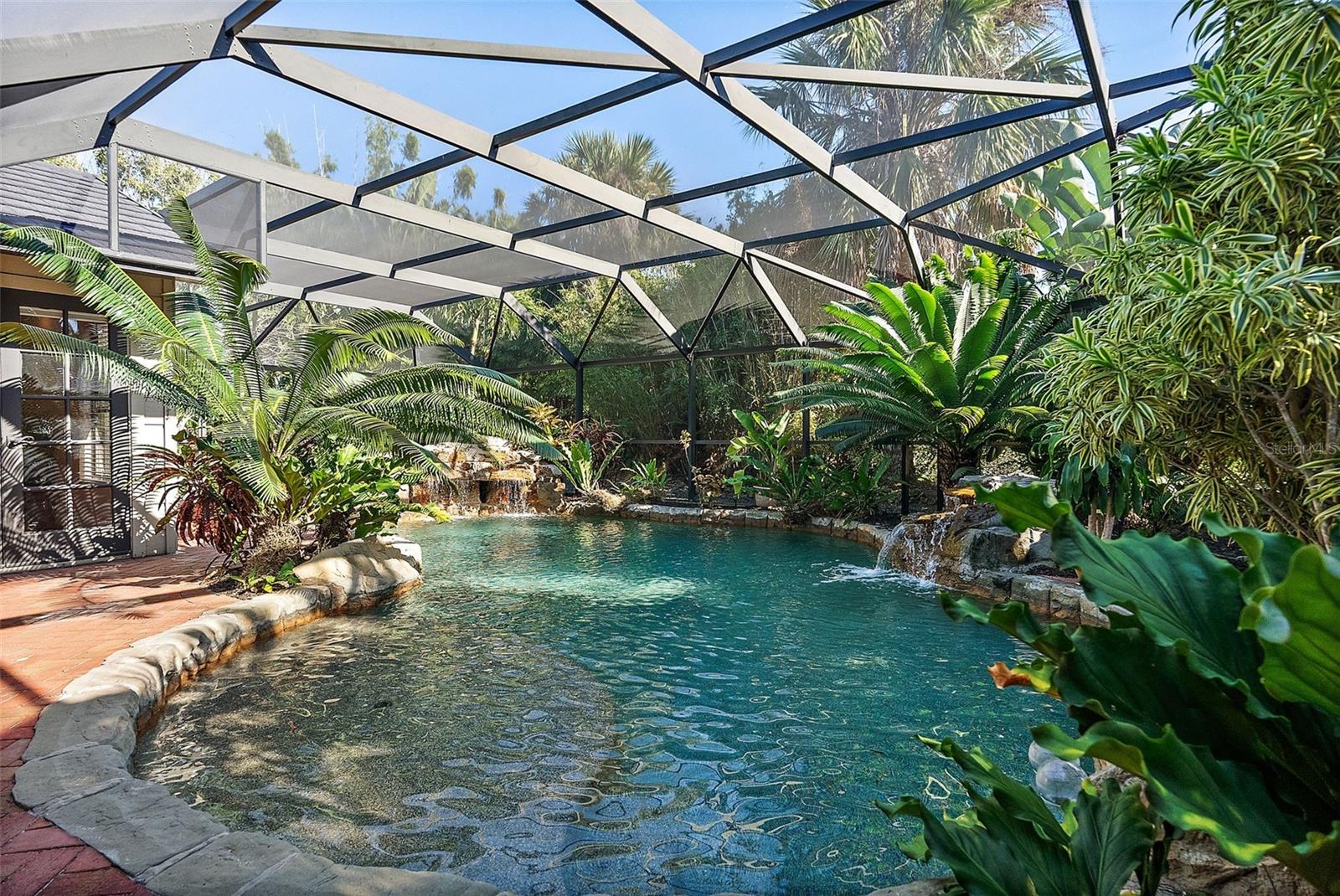 RIVERVIEW LANDINGS - Residential