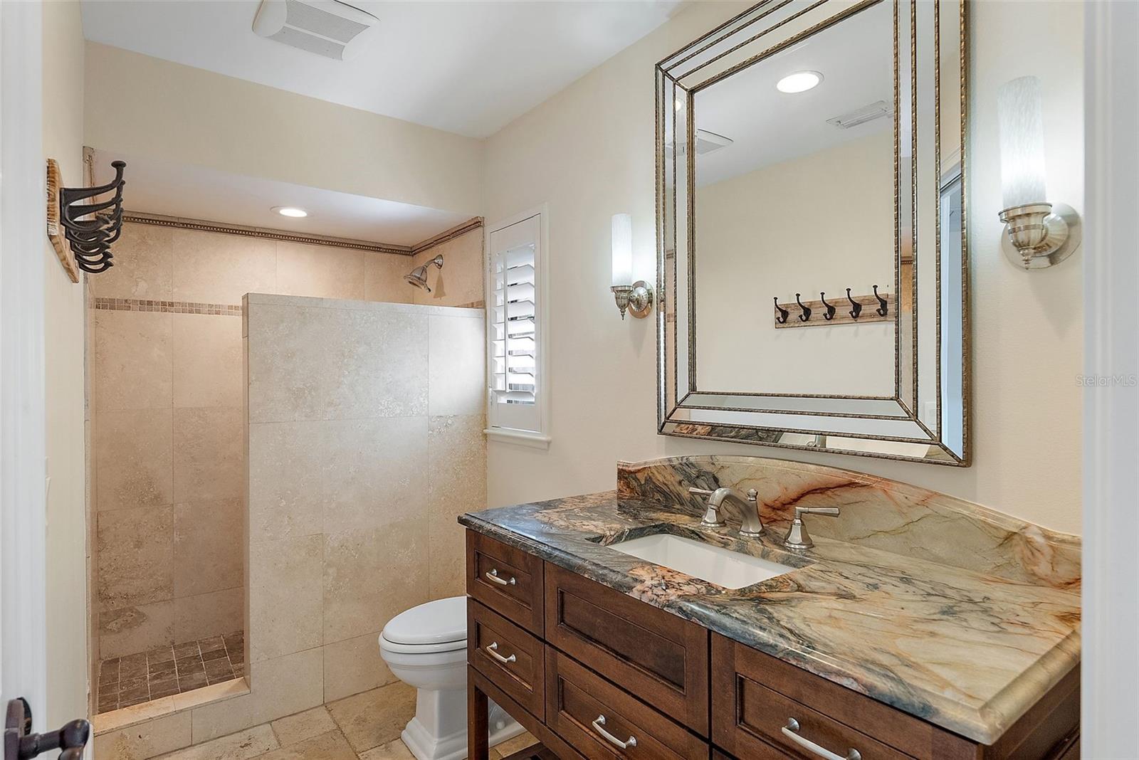 RIVERVIEW LANDINGS - Residential